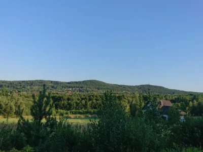 Sulistrowice widok na Wzgórza Oleszeńskie